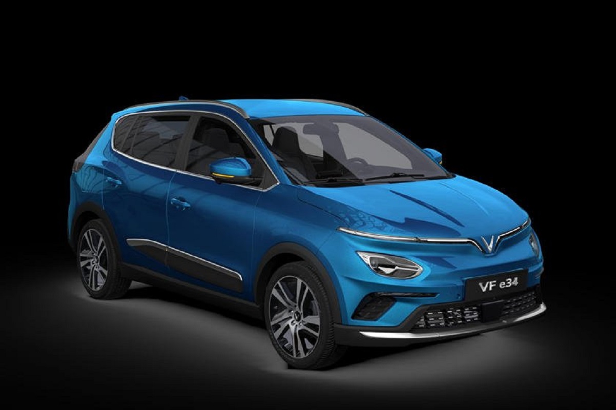 VinFast VF e34 thu v&ecirc;̀ đơn đặt h&agrave;ng "khủng" sau 3 tháng mở bán 1