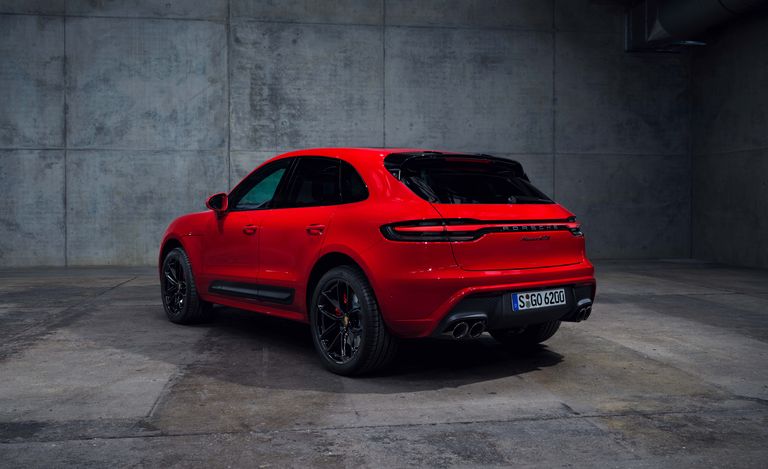 Porsche Macan 2022 tăng cường mã lực, tinh chỉnh danh sách sản phẩm.