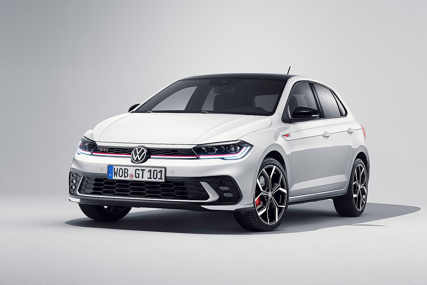 Volkswagen Polo GTI 2022 mới c&oacute; g&igrave; hay.