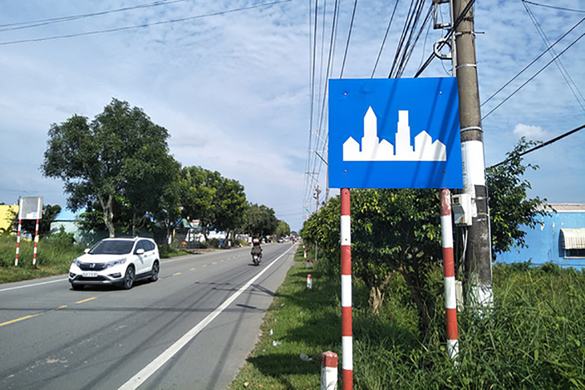 C&aacute;c t&agrave;i xế chủ động giảm tốc độ khi đến khu d&acirc;n cư.