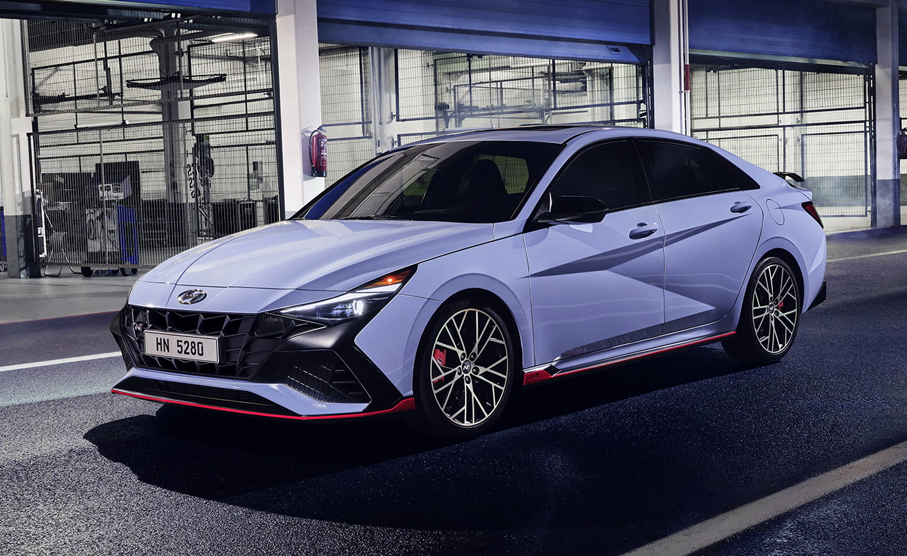 Hyundai Elantra N 2022 mới n&acirc;ng cấp về sức mạnh.