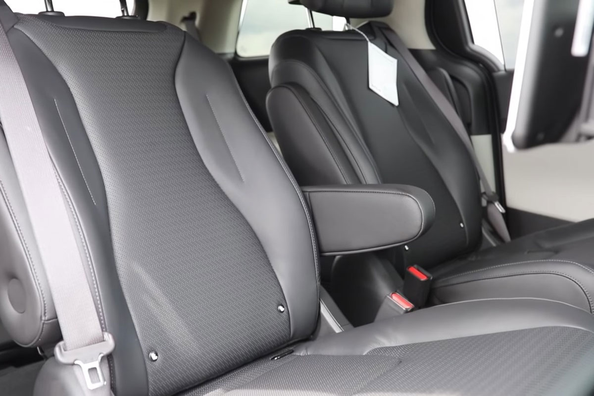 Người Việt đầu ti&ecirc;n "b&oacute;c tem" Kia Sedona 2021: Thay đổi to&agrave;n diện, gi&aacute; dự kiến cao khi b&aacute;n ở Việt Nam a12