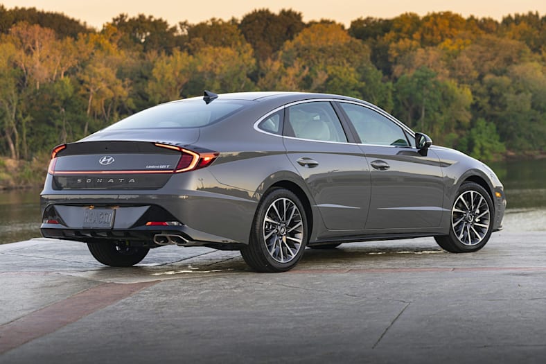 Hyundai Sonata N-Line Night Edition 2022 hứa hẹn để lại ấn tượng kh&oacute; qu&ecirc;n.
