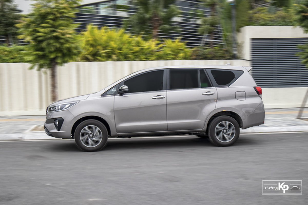 Toyota Innova vẫn giữ được vị tr&iacute; cao trong ph&acirc;n kh&uacute;c xe MPV tại thị trường Việt Nam.