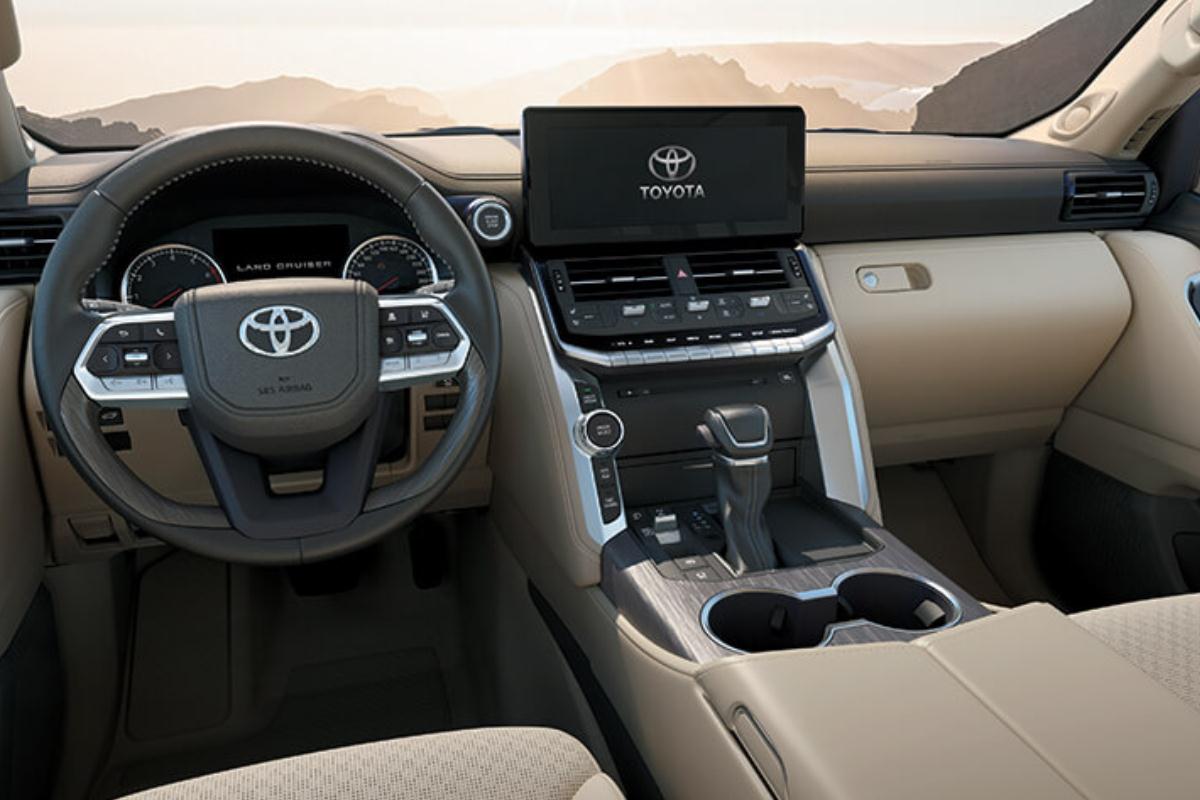 Toyota Land Cruiser 2022 bảng điều khiển trung t&acirc;m 1