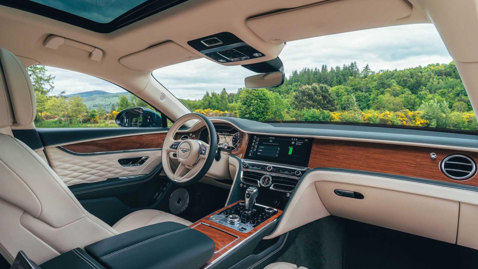 Bentley Flying Spur Hybrid 2022 hứa hẹn cung cấp trải nghiệm ngồi xe khó quên Bentley Flying Spur Hybrid 2022 hứa hẹn cung cấp trải nghiệm ngồi xe khó quên.