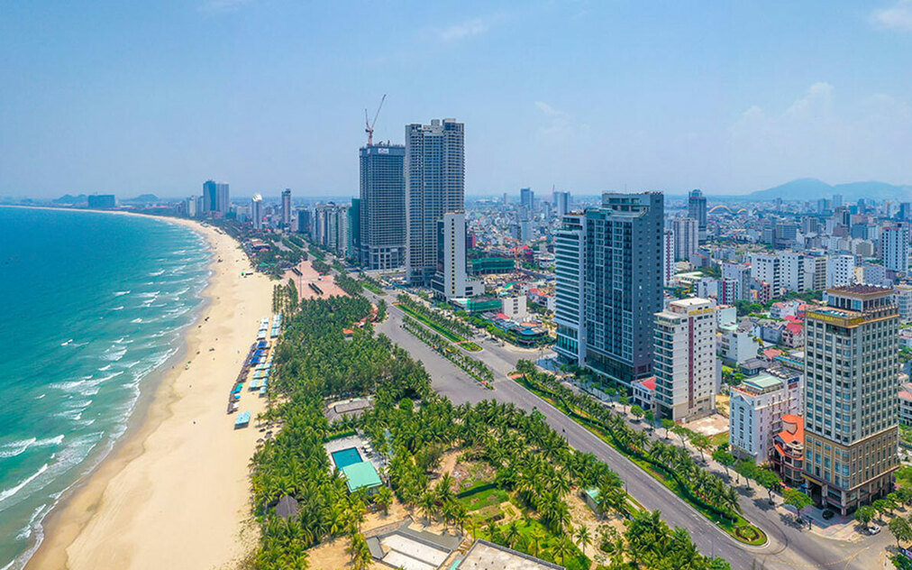 một g&oacute;c TP. Đ&agrave; Nẵng với c&aacute;c t&ograve;a nh&agrave; cao tầng cạnh biển