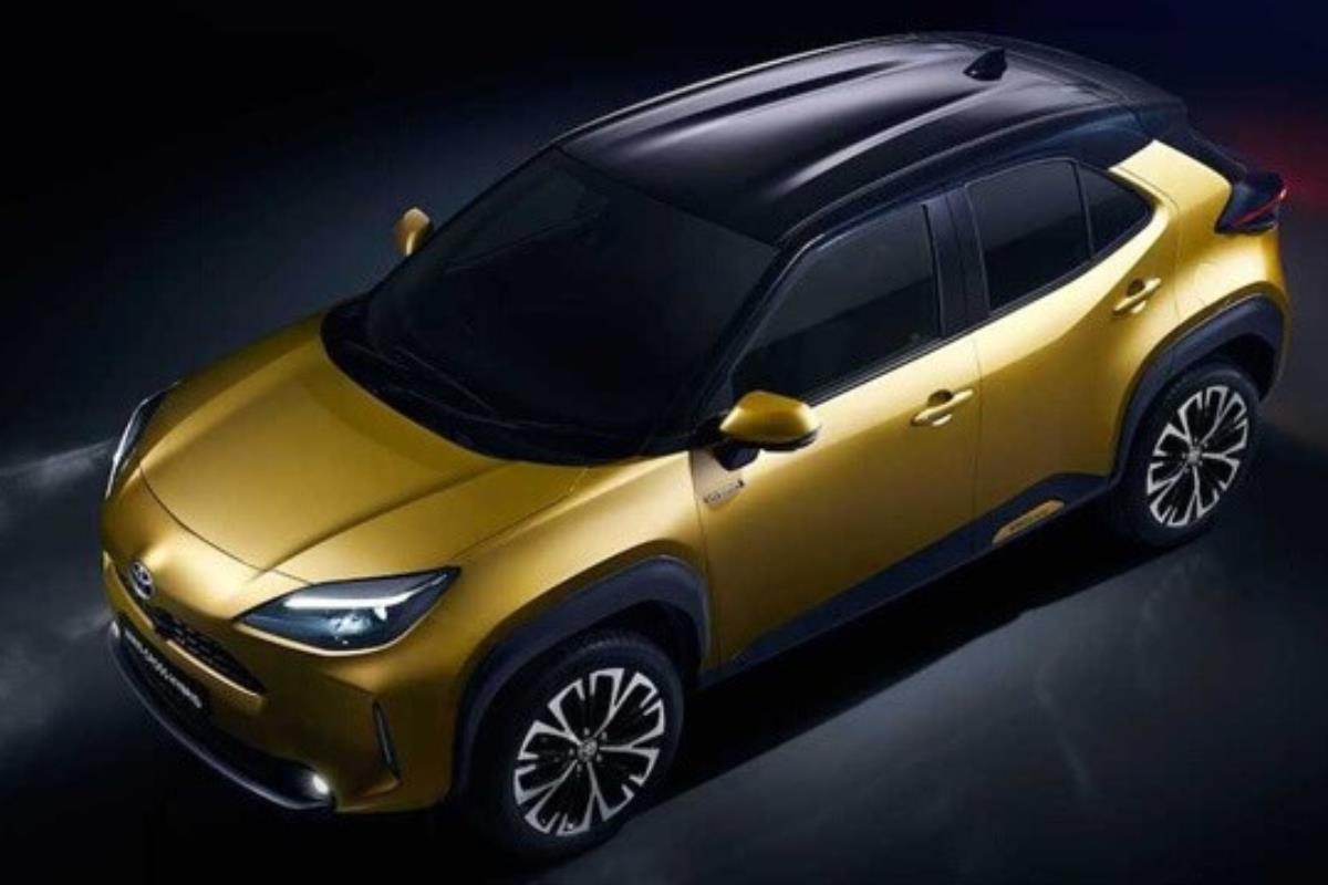 Toyota Yaris Cross nhìn từ trên xuống