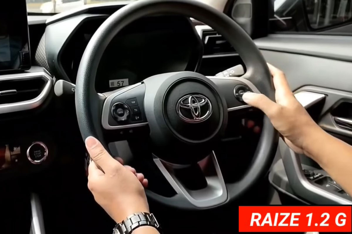 "B&oacute;c t&aacute;ch" hai bản Toyota Raize 2021, c&oacute; đủ hấp dẫn đấu Kia Sonet? a10