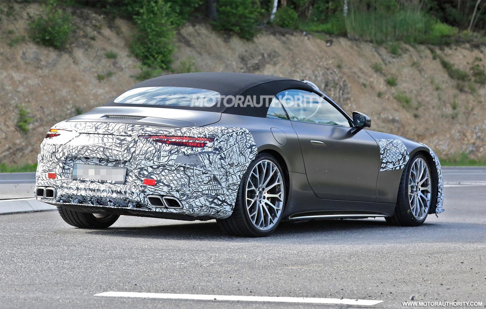 Mercedes-AMG SL 2022 Roadster mạnh mẽ tuyệt đỉnh.