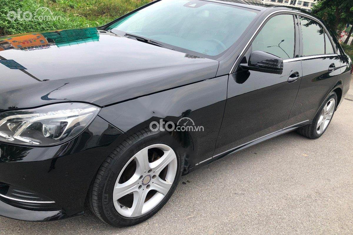 Dù lăn bánh 7 năm Mercedes E200 2014 mới có odo 8.000km.