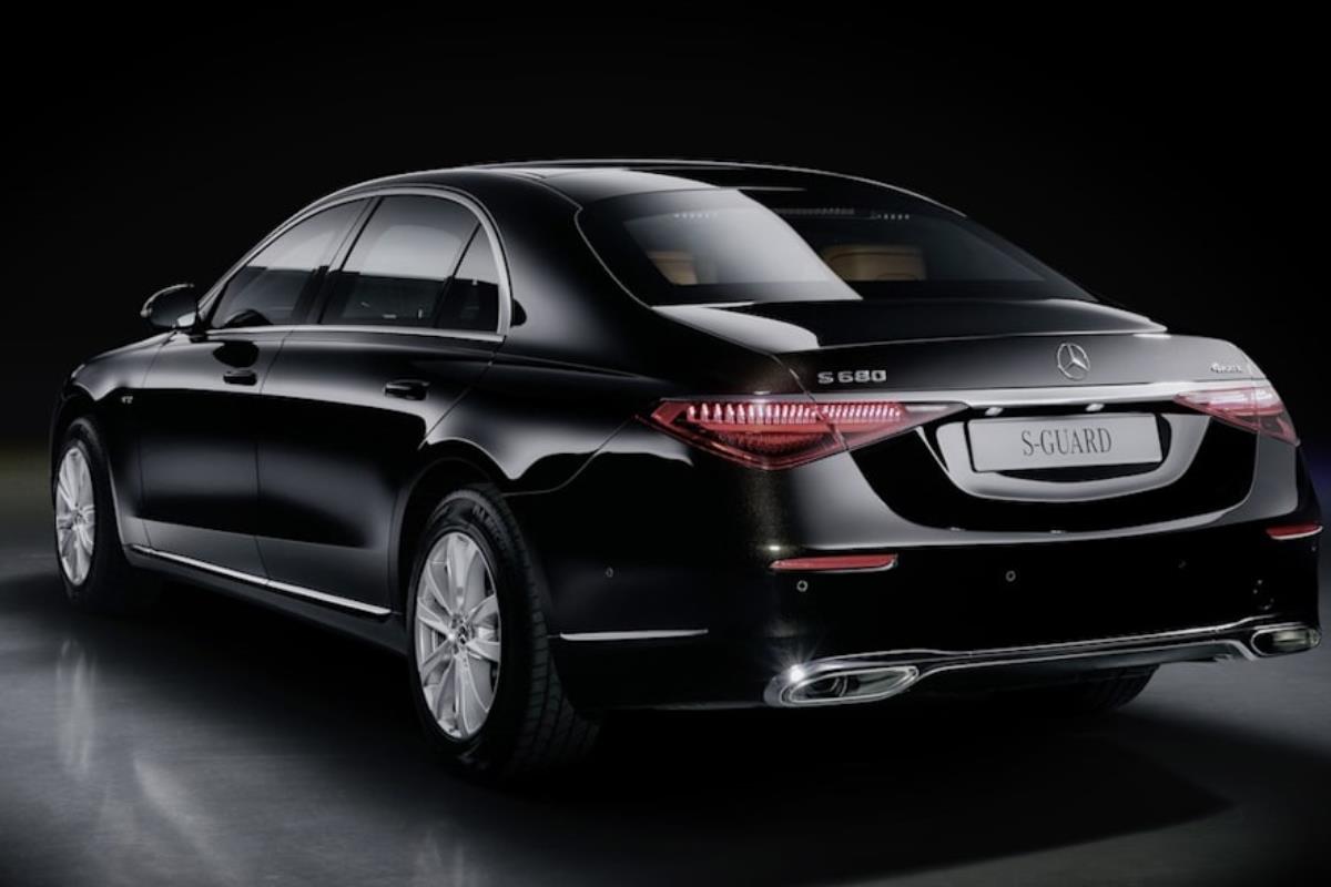 Mercedes-Benz S-Class bọc th&eacute;p mặt sau
