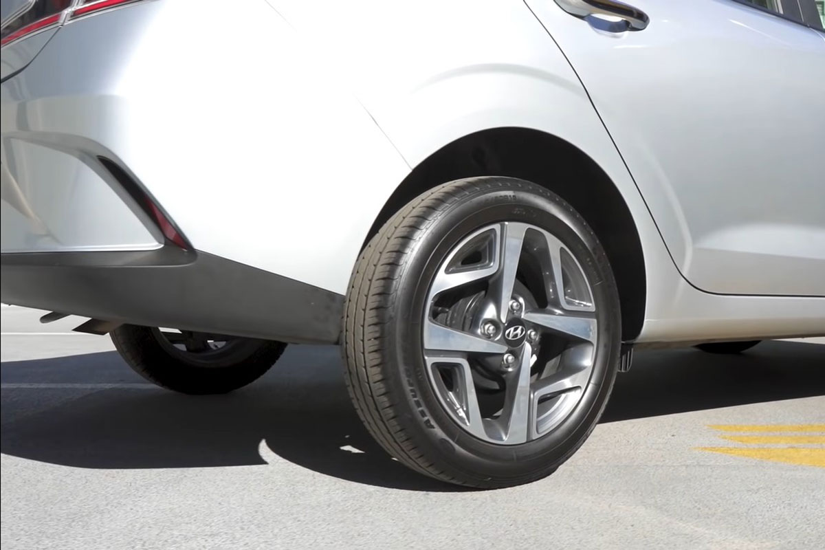 "B&oacute;c tem" Hyundai Grand i10 sedan 2021 sắp ra mắt Việt Nam a6