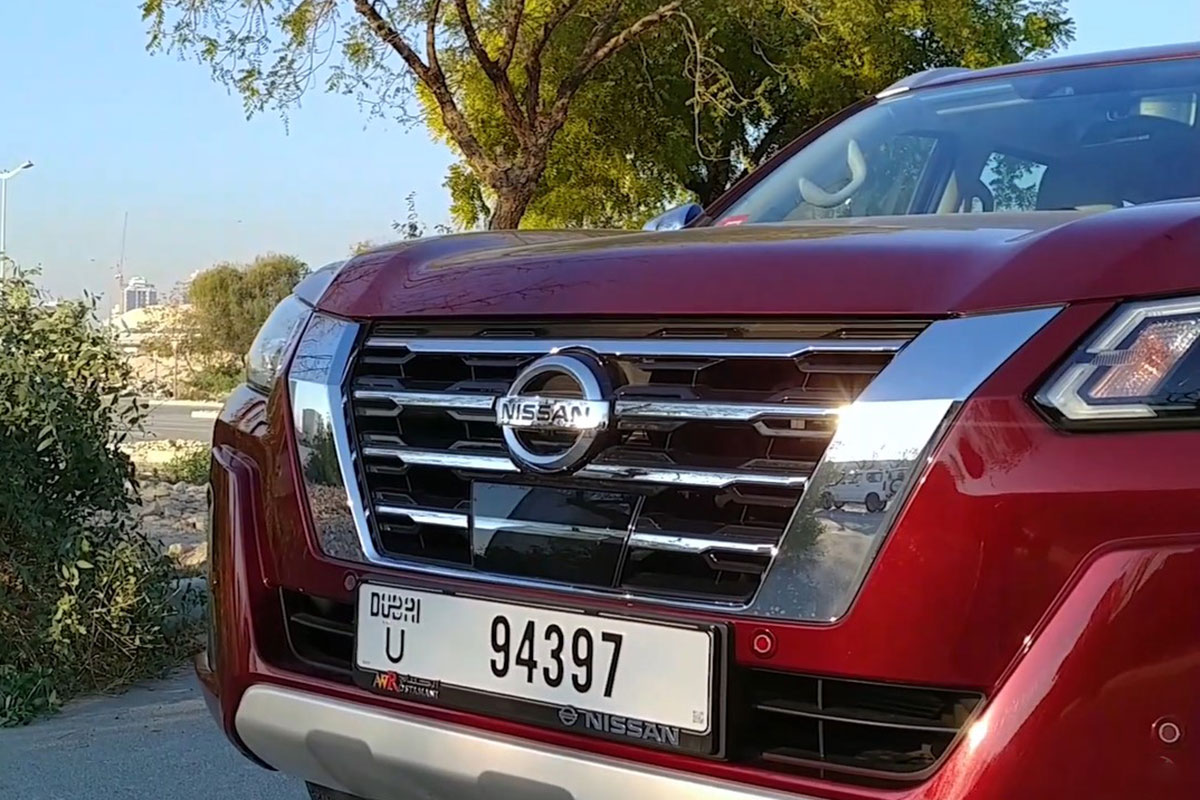 Đánh giá xe Nissan Terra 2021: Mặt ca-lăng Ảnh Mặt ca-lăng xe Nissan Terra 2021