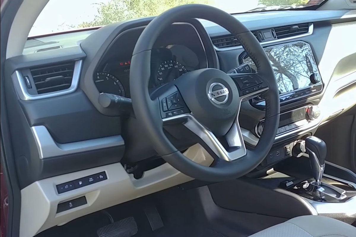 Đánh giá xe Nissan Terra 2021: Vô-lăng Ảnh Vô-lăng xe Nissan Terra 2021