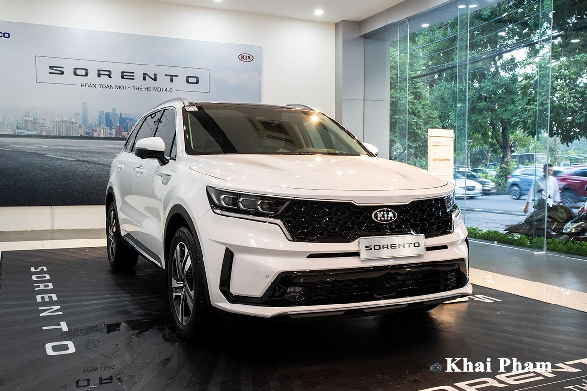Mẫu SUV 7 chỗ Kia Sorento được giảm trừ tiền mặt trực tiếp v&agrave; tặng k&egrave;m g&oacute;i bảo hiểm vật chất.