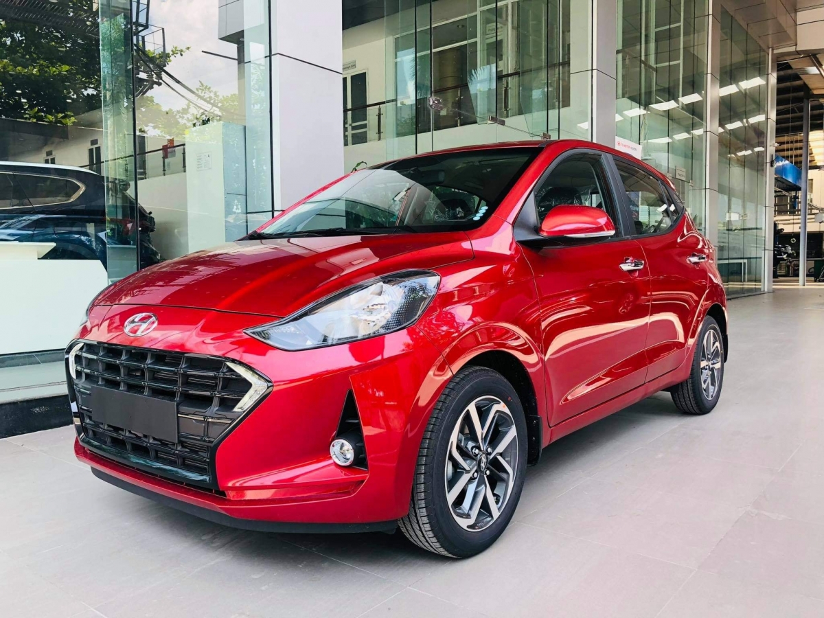Hyundai Grand i10 2021 đỏ mặt trước