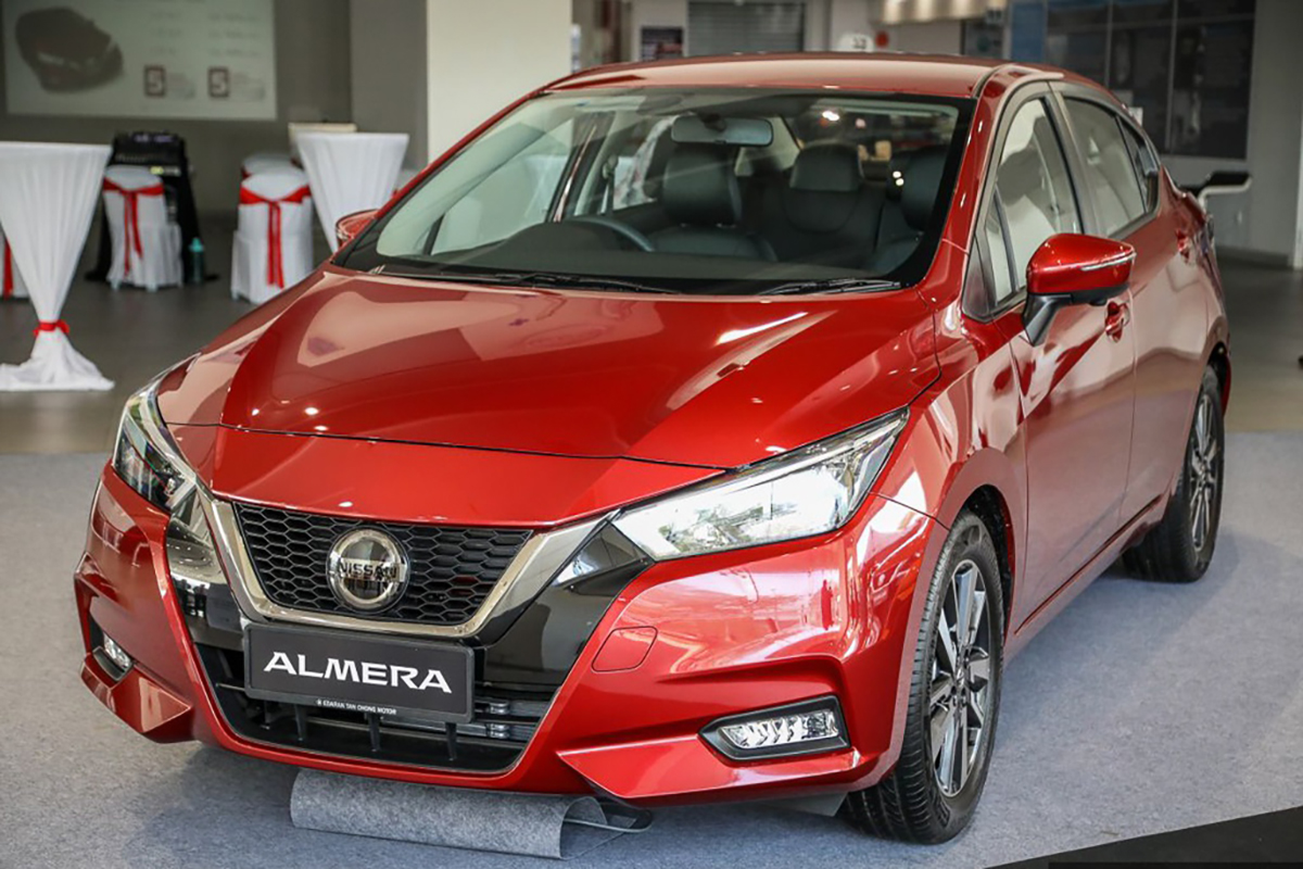Nhiều người dùng chưa hài lòng về giá bán của Nissan Almera 2021.