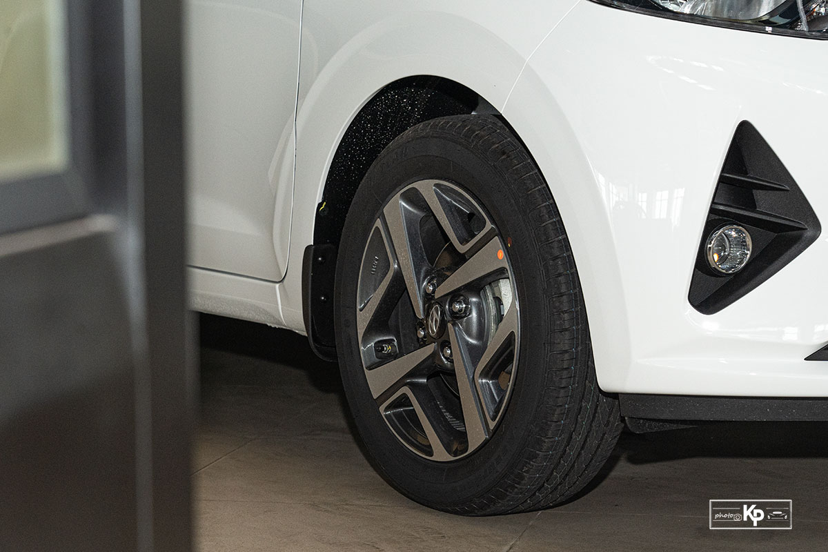 Cận cảnh Hyundai Grand i10 Sedan 2021: Nhiểu thay đổi, c&oacute; thể khiến Kia Soluto mất kh&aacute;ch a8
