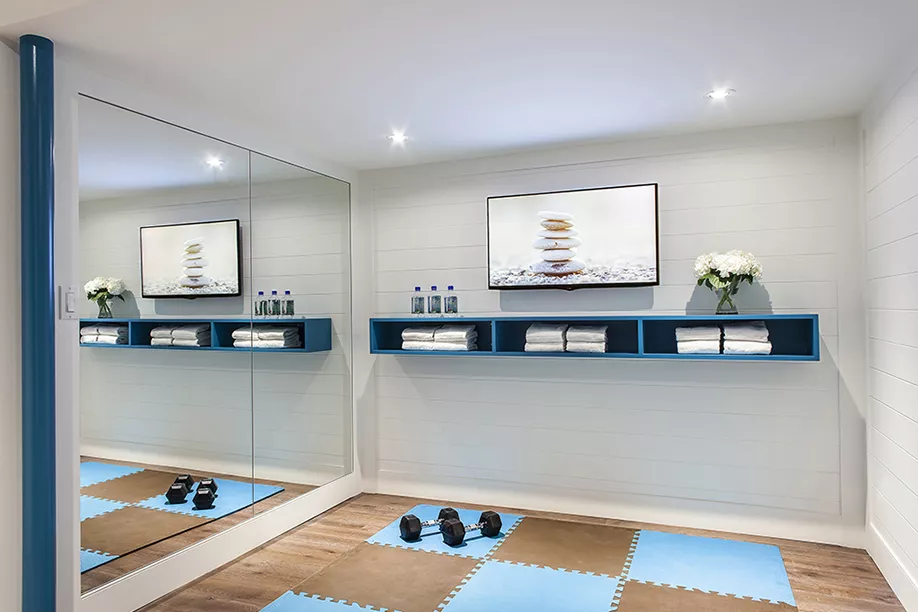 Ph&ograve;ng tập tại nh&agrave; kh&ocirc;ng c&oacute; cửa sổ