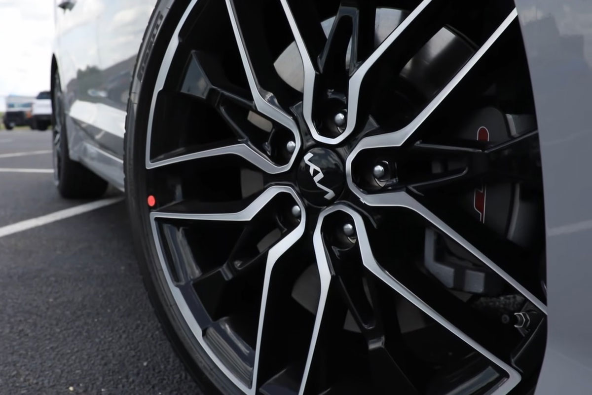 Người Việt đánh giá chi tiết Kia K5 2021: Đại lý Việt Nam nhận cọc, sắp ra mắt chính thức 7 Người Việt đánh giá chi tiết Kia K5 2021: Đại lý Việt Nam nhận cọc, sắp ra mắt chính thức a7