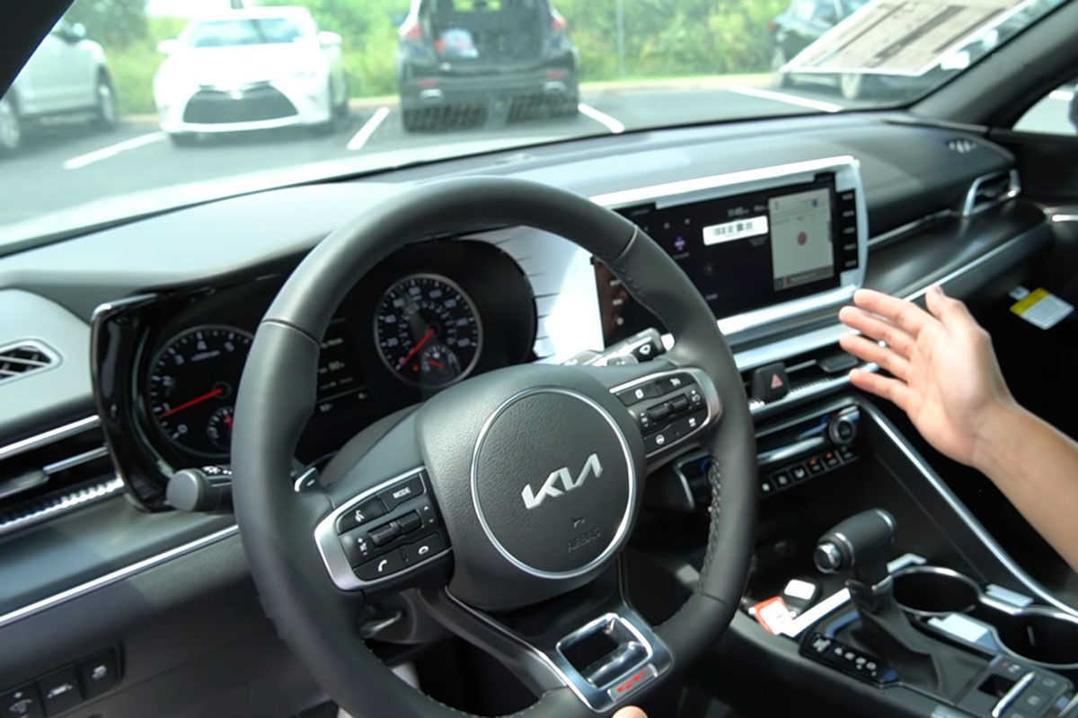 Người Việt đánh giá chi tiết Kia K5 2021: Đại lý Việt Nam nhận cọc, sắp ra mắt chính thức 12 Người Việt đánh giá chi tiết Kia K5 2021: Đại lý Việt Nam nhận cọc, sắp ra mắt chính thức a12