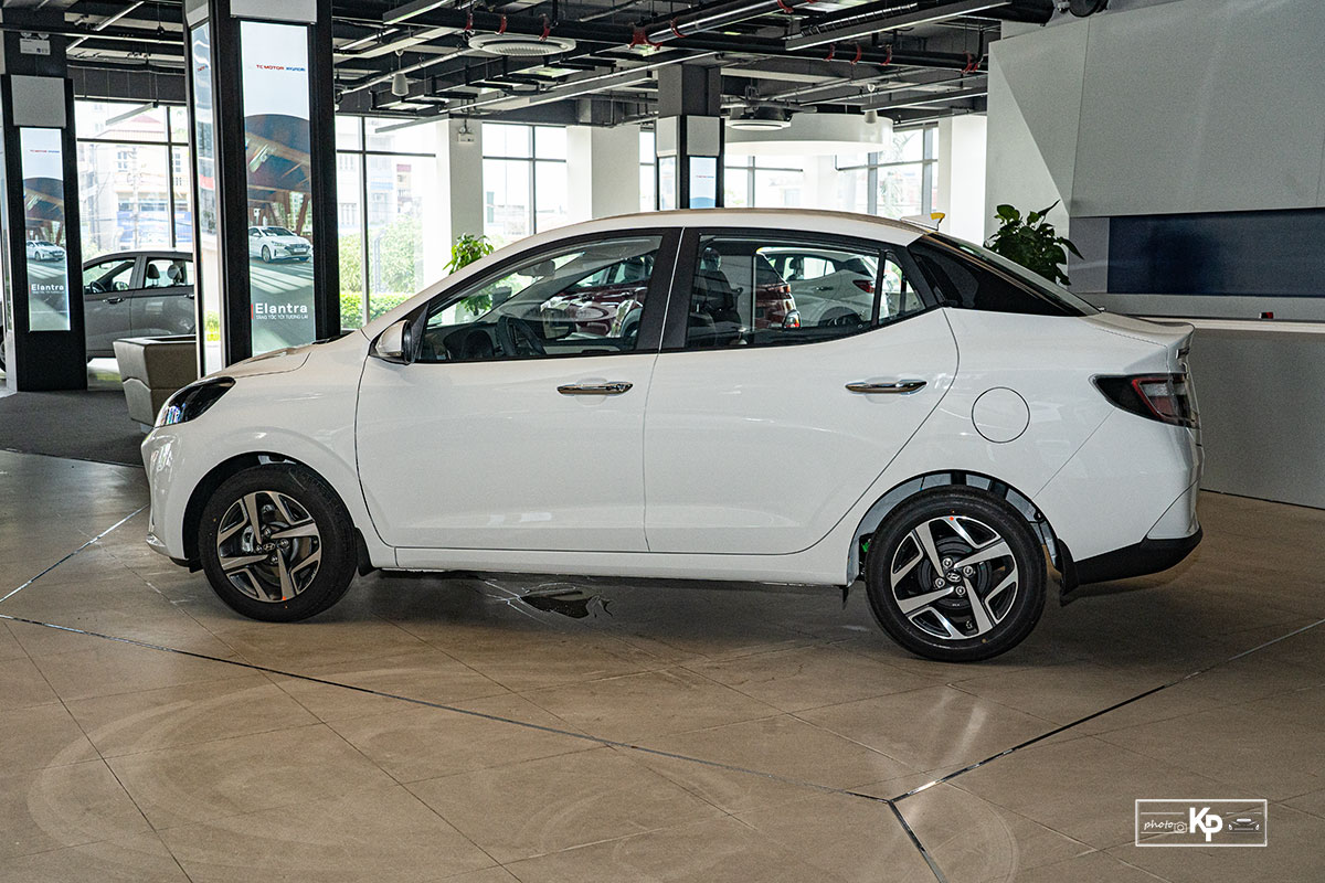 Hyundai Grand i10 vừa ra mắt phi&ecirc;n bản ho&agrave;n to&agrave;n mới với nhiều sự n&acirc;ng cấp về trang bị.