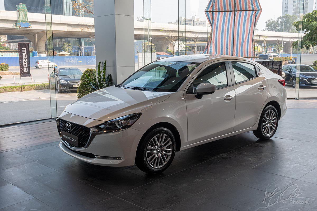 Th&aacute;ng thứ hai li&ecirc;n Mazda 2 Sedan bị bỏ xa so với c&aacute;c đối thủ c&ograve;n lại, chỉ b&aacute;n tốt hơn Suzuki Ciaz.tiếp, Hyundai Accent bị "sẩy ch&acirc;n" nhưng vẫn l&agrave; mẫu xe b&aacute;n chạy nhất của Hyundai.