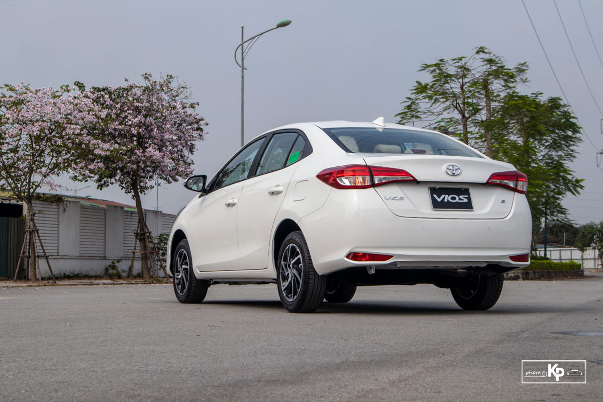 Ưu nhược điểm xe Toyota Vios 2021: a7