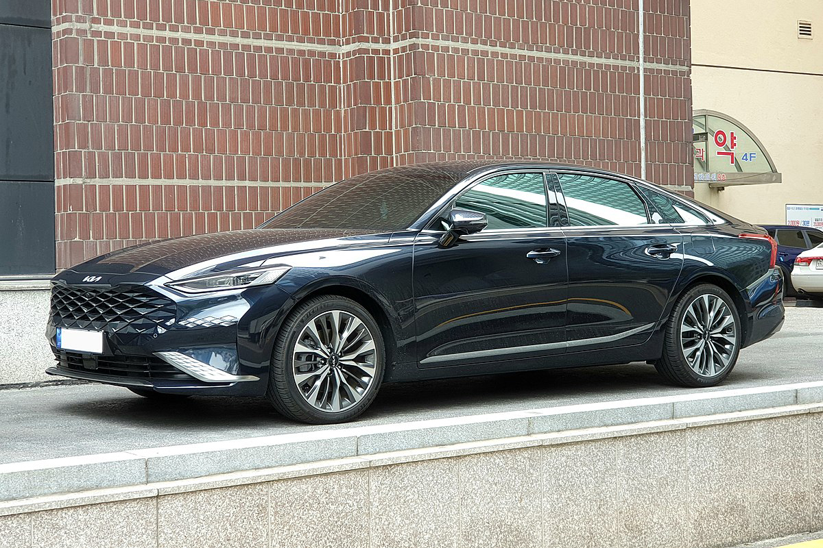 Kia K8.