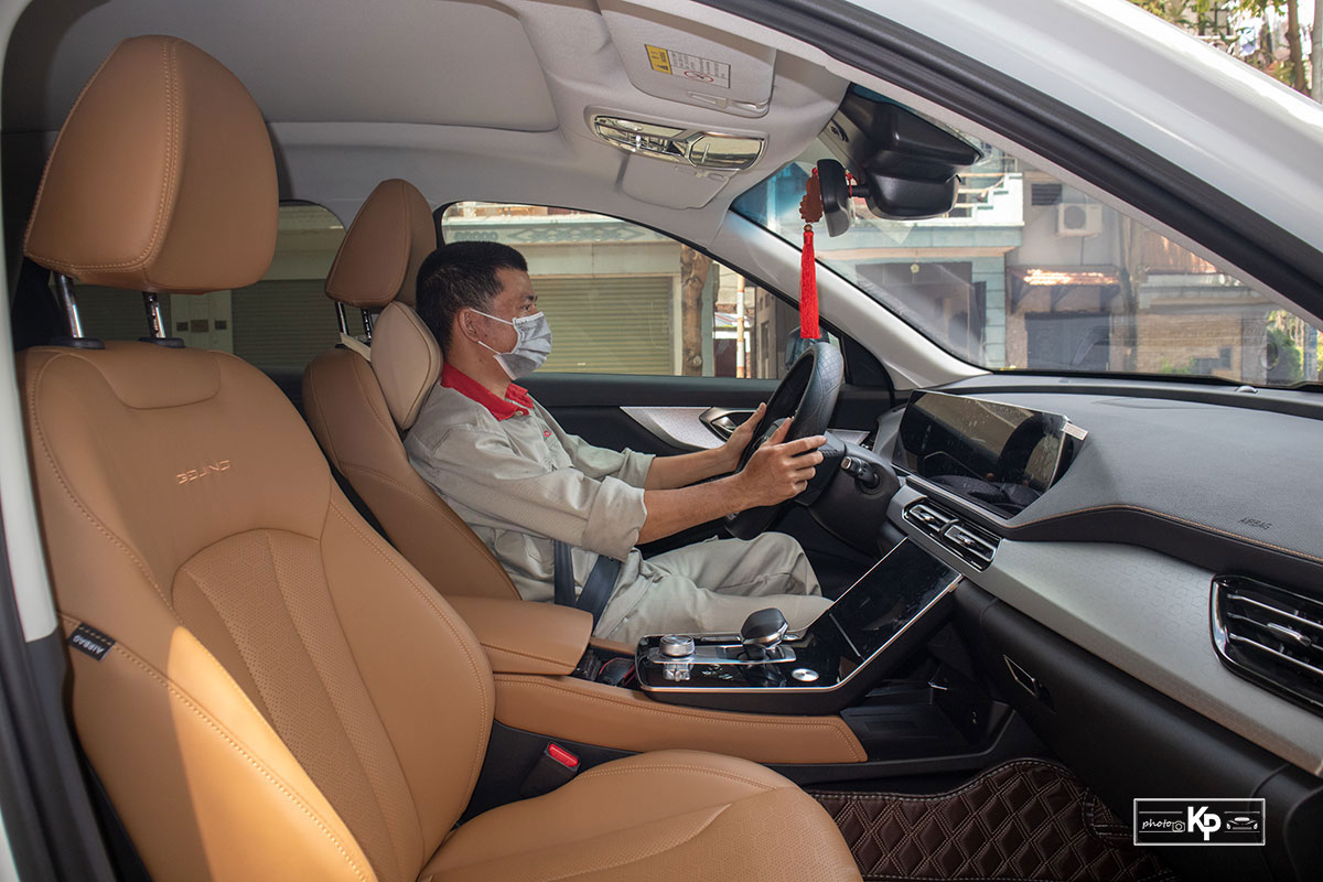 Người dùng là thợ sửa chữa ô tô đánh giá Baic Beijing X7 a10