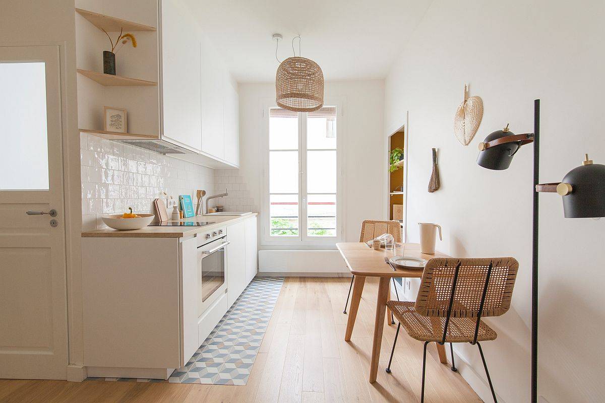 Ph&ograve;ng bếp mở phong c&aacute;ch Scandinavian tối giản với t&ocirc;ng m&agrave;u trung t&iacute;nh v&agrave; &aacute;nh s&aacute;ng tự nhi&ecirc;n ngập tr&agrave;n "đốn tim" bao người.