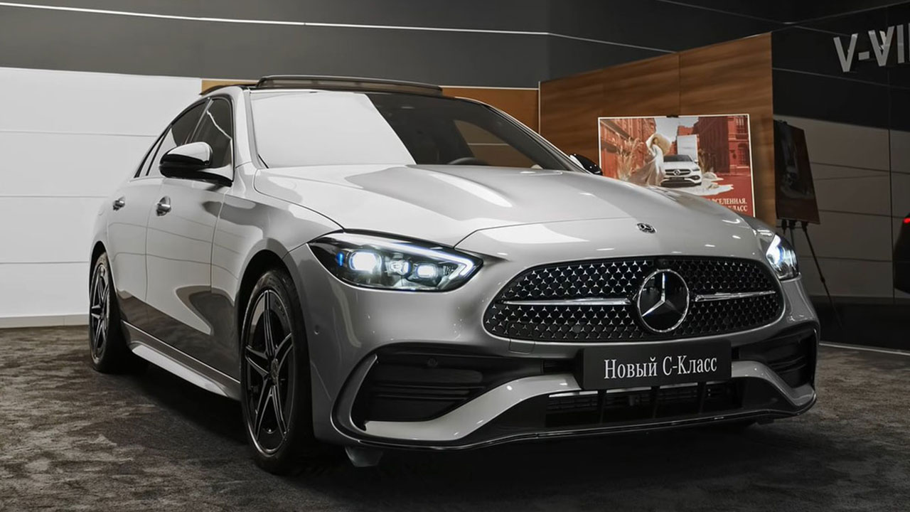 Mercedes-Benz C 300 AMG 2022 lộ diện thực tế: Đại lý Việt Nam nhận cọc, hẹn giao xe cuối năm a2