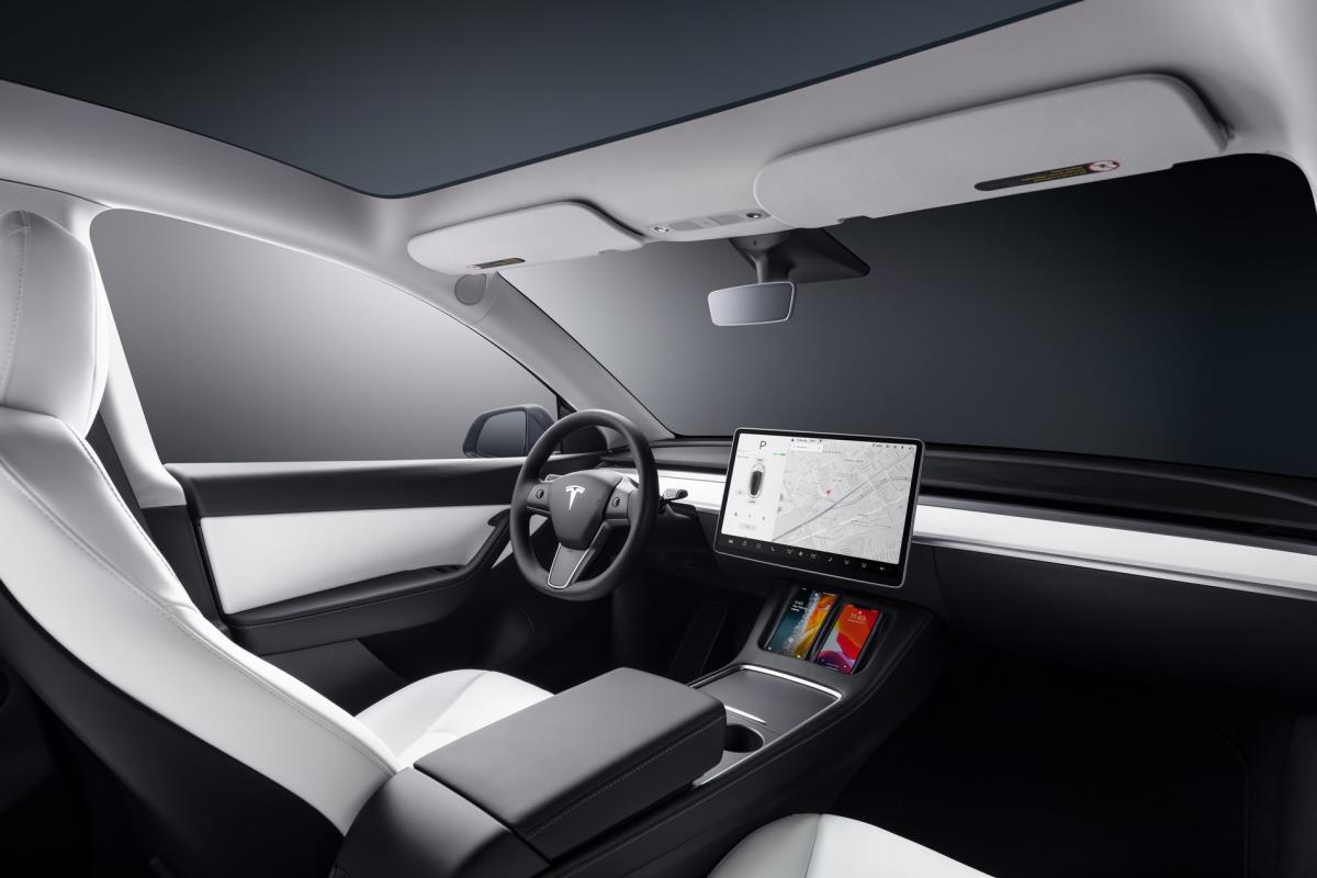 Tesla Model Y nội thất 1