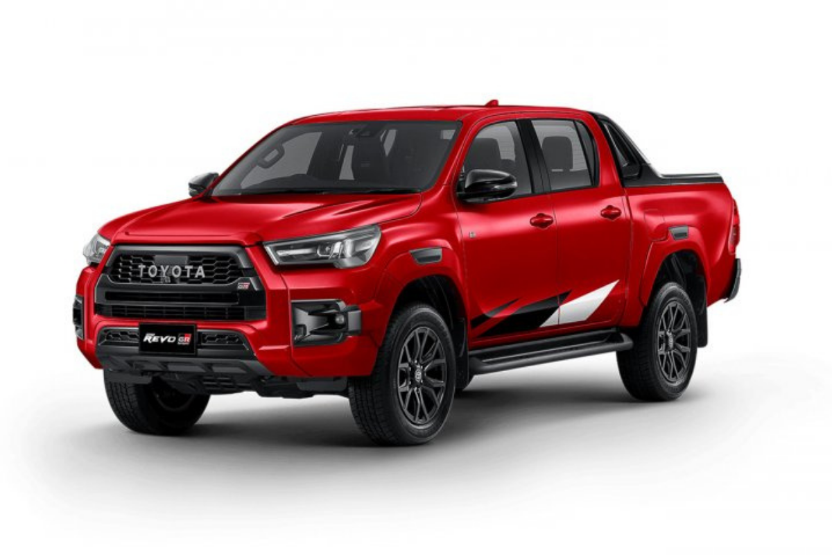 Toyota Hilux GR Sport 2021 mặt trước