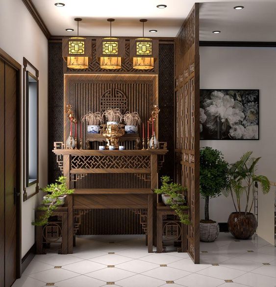 Phòng thờ trang nghiêm, bài trí đẹp mắt, có thêm lam gỗ che chắn.