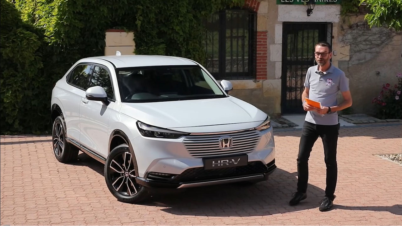 "Bóc tem" Honda HR-V 2022 ngoài đời thực: "Lột xác" để thách thức Kia Seltos 3 "Bóc tem" Honda HR-V 2022 ngoài đời thực: "Lột xác" để thách thức Kia Seltos a3