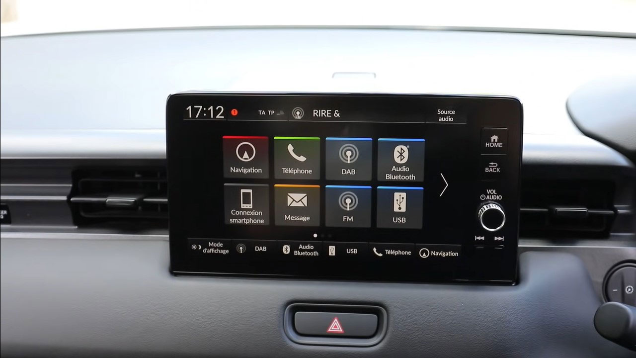 "Bóc tem" Honda HR-V 2022 ngoài đời thực: "Lột xác" để thách thức Kia Seltos 11 "Bóc tem" Honda HR-V 2022 ngoài đời thực: "Lột xác" để thách thức Kia Seltos a11