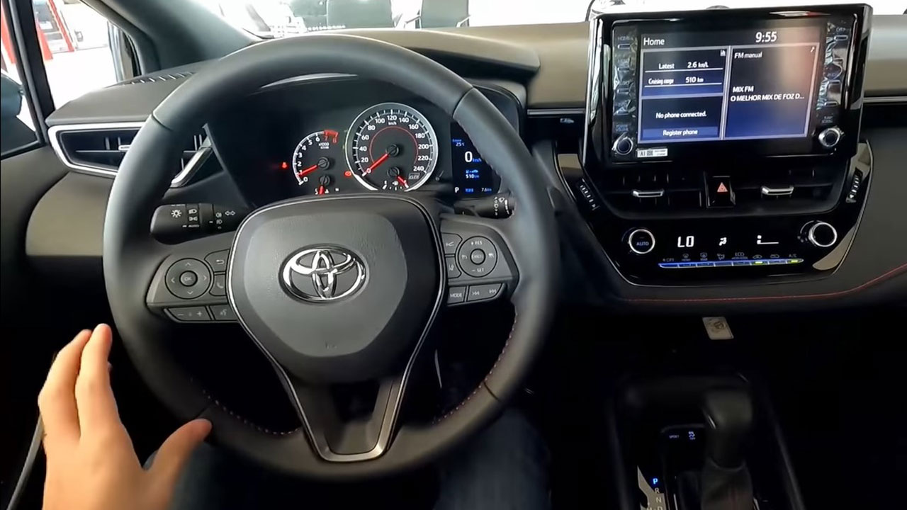 Diện kiến Toyota Corolla Altis GR Sport 2021 tại đại lý a9