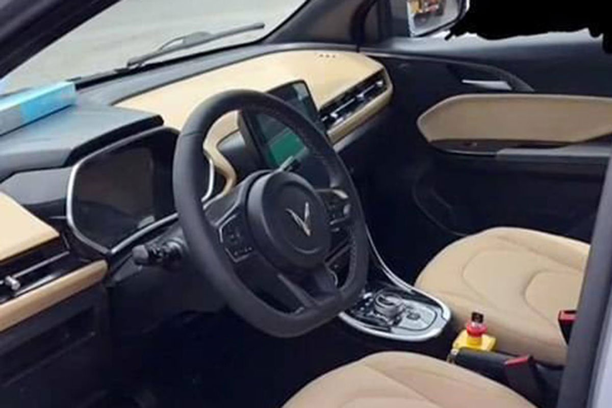 N&oacute;ng: Lộ ảnh thực tế nội thất xe VinFast VF e34 a