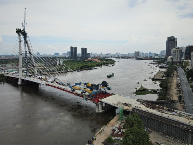 TP.HCM chính thức hợp long cầu Thủ Thiêm 2 vào ngày 2/9/2021.