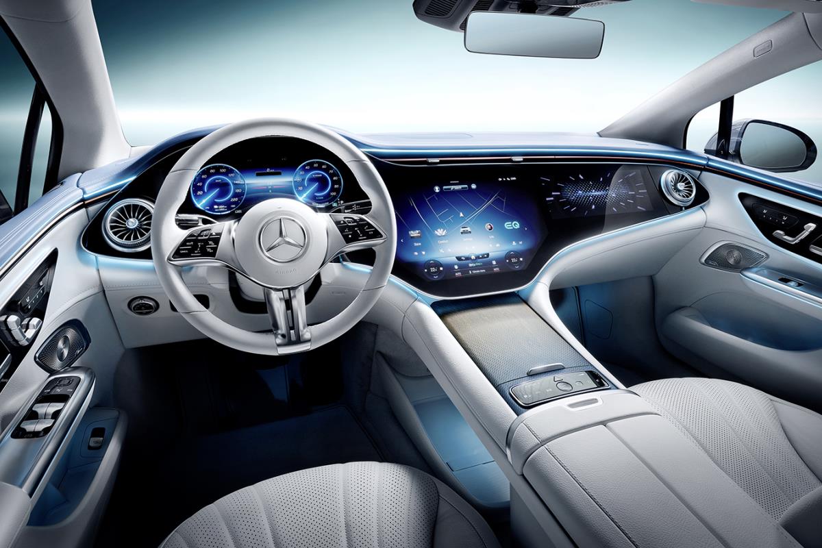 Mercedes-Benz EQE nội thất