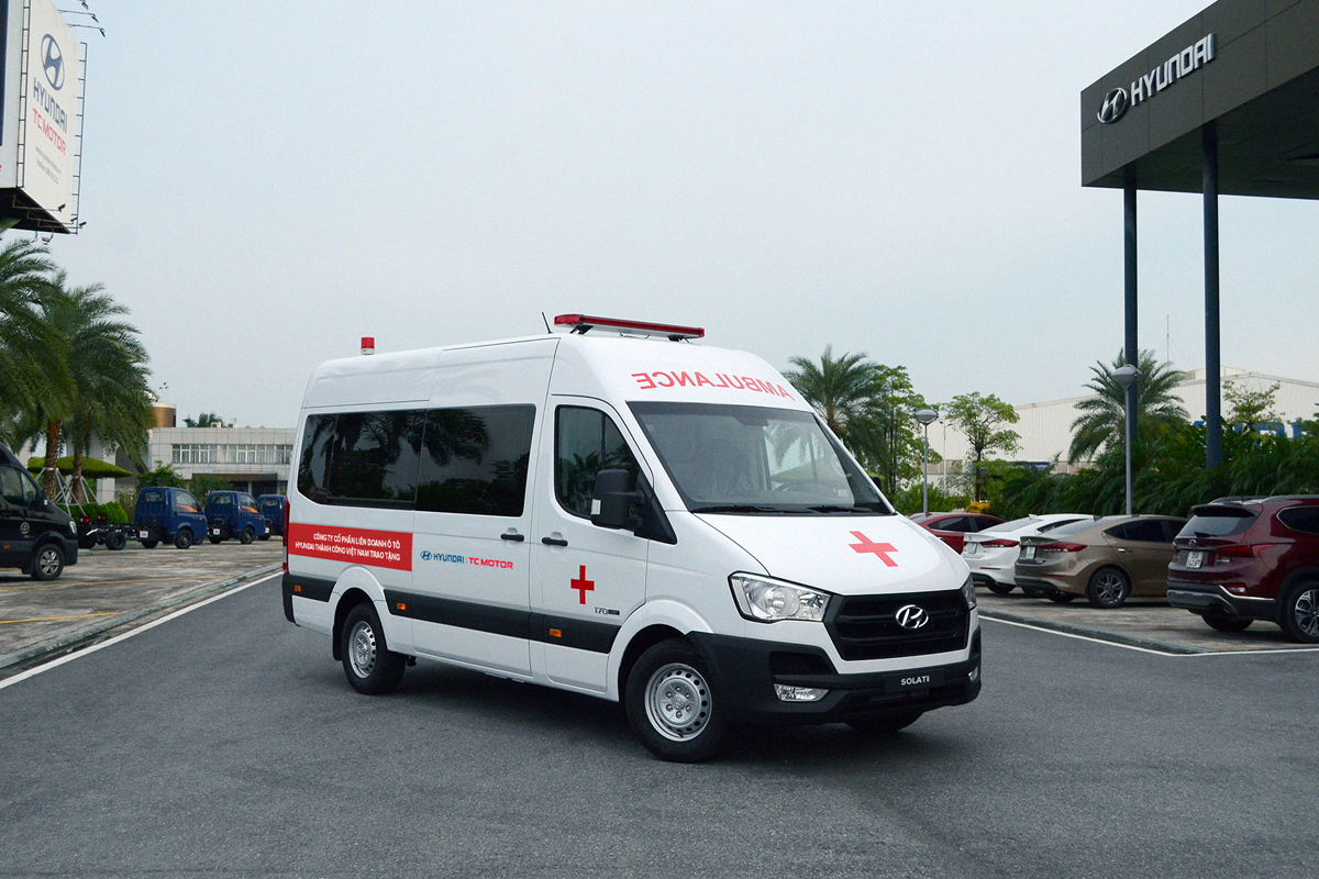 phiên bản xe Solati cứu thương có thể nói là mẫu xe cứu thương to lớn và rộng rãi nhất thị trường
