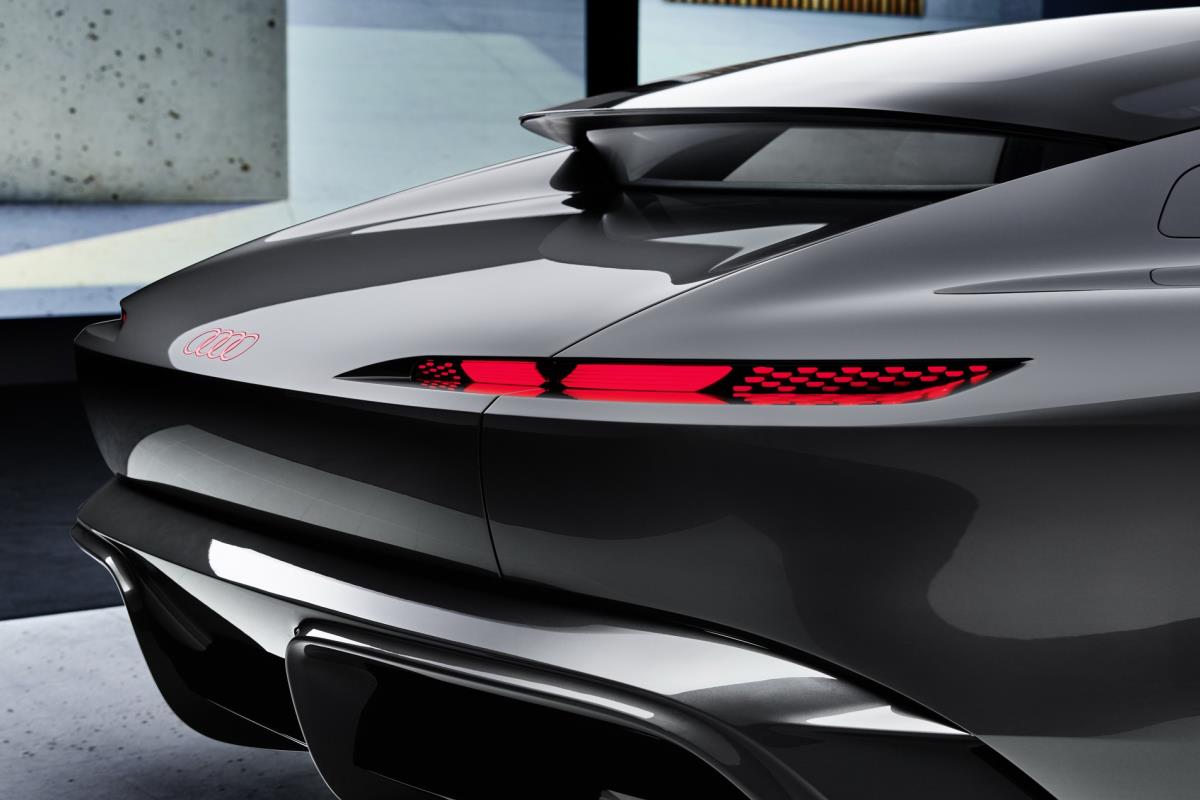 Audi Grandsphere Concept đuôi xe 1