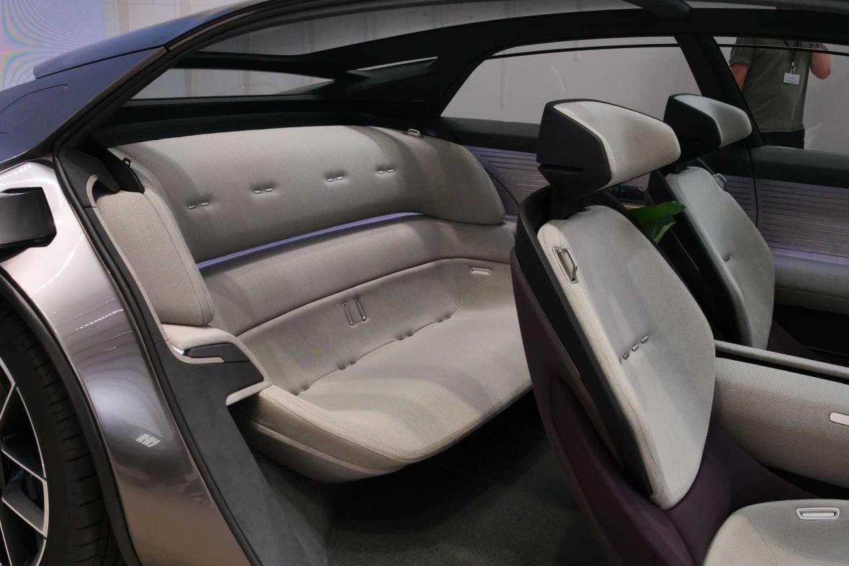 Audi Grandsphere Concept ghế ngồi 1