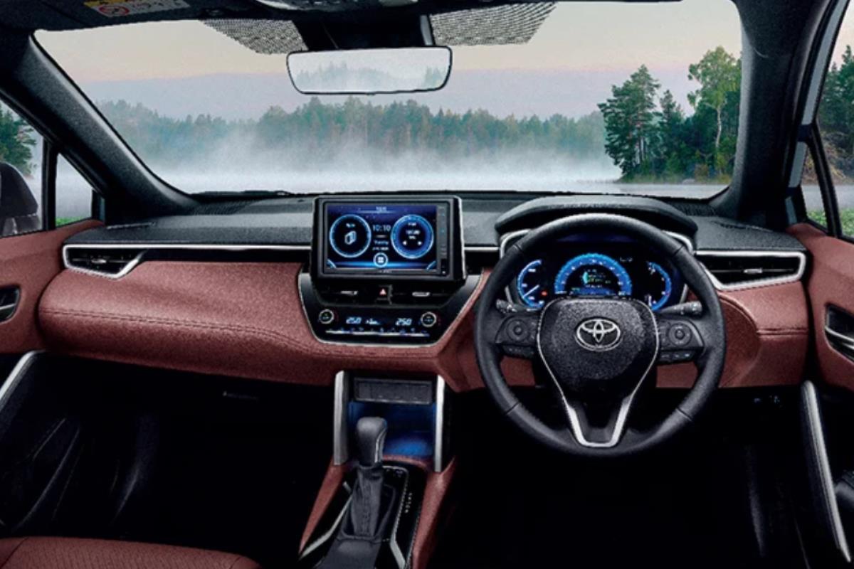 Toyota Corolla Cross Modellista bảng điều khiển 1