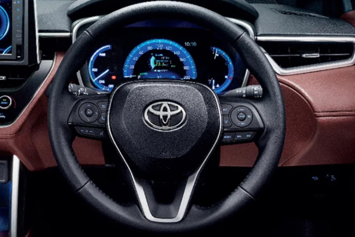 Toyota Corolla Cross Modellista v&ocirc; lăng 1