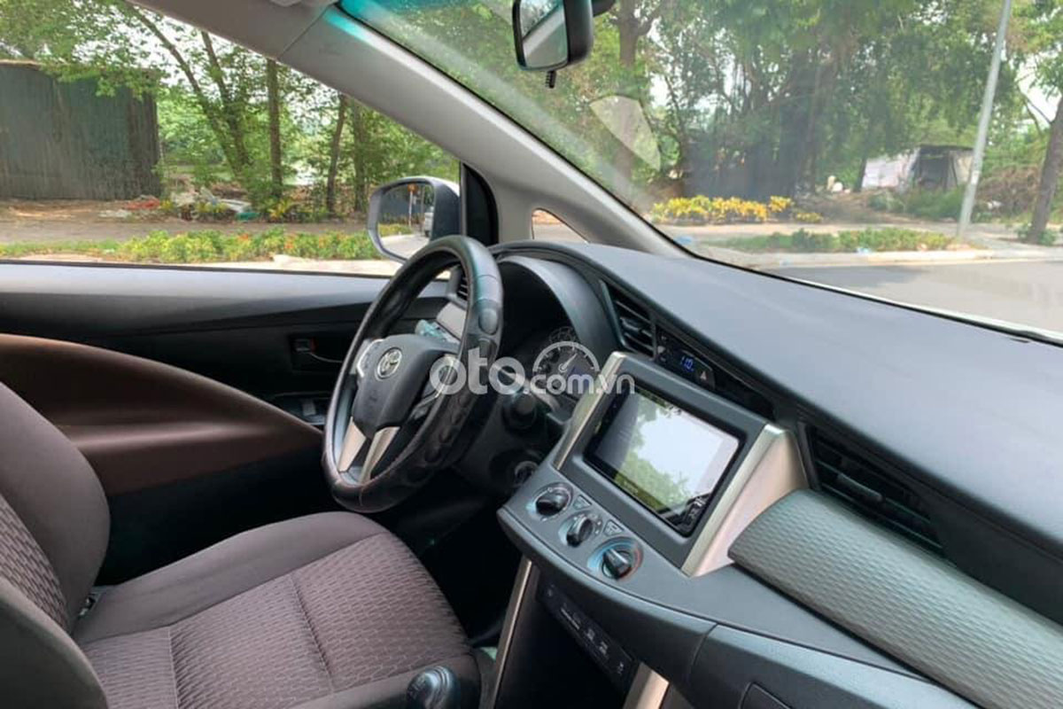 Chạy gần 1 năm, Toyota Innova có giá rẻ bất ngờ 5 Chạy gần 1 năm, Toyota Innova có giá rẻ bất ngờ a5