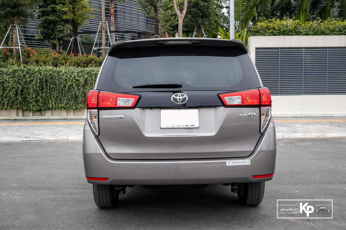 Toyota Innova -  "&ocirc;ng vua" doanh số 1 thời đi đua Top xe b&aacute;n ế, v&igrave; sao n&ecirc;n nỗi? a5