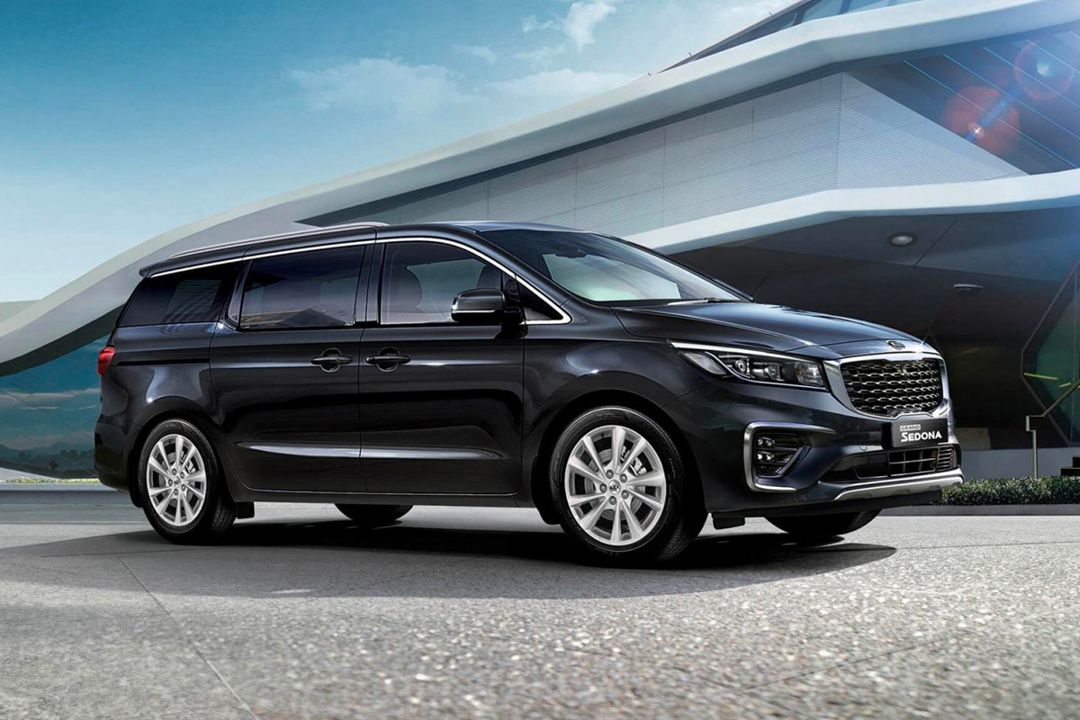 Kia Sedona bất ngờ đ&aacute;nh bại Toyota Innova, Suzuki Ertiga l&ecirc;n đứng vị tr&iacute; thứ 2.
